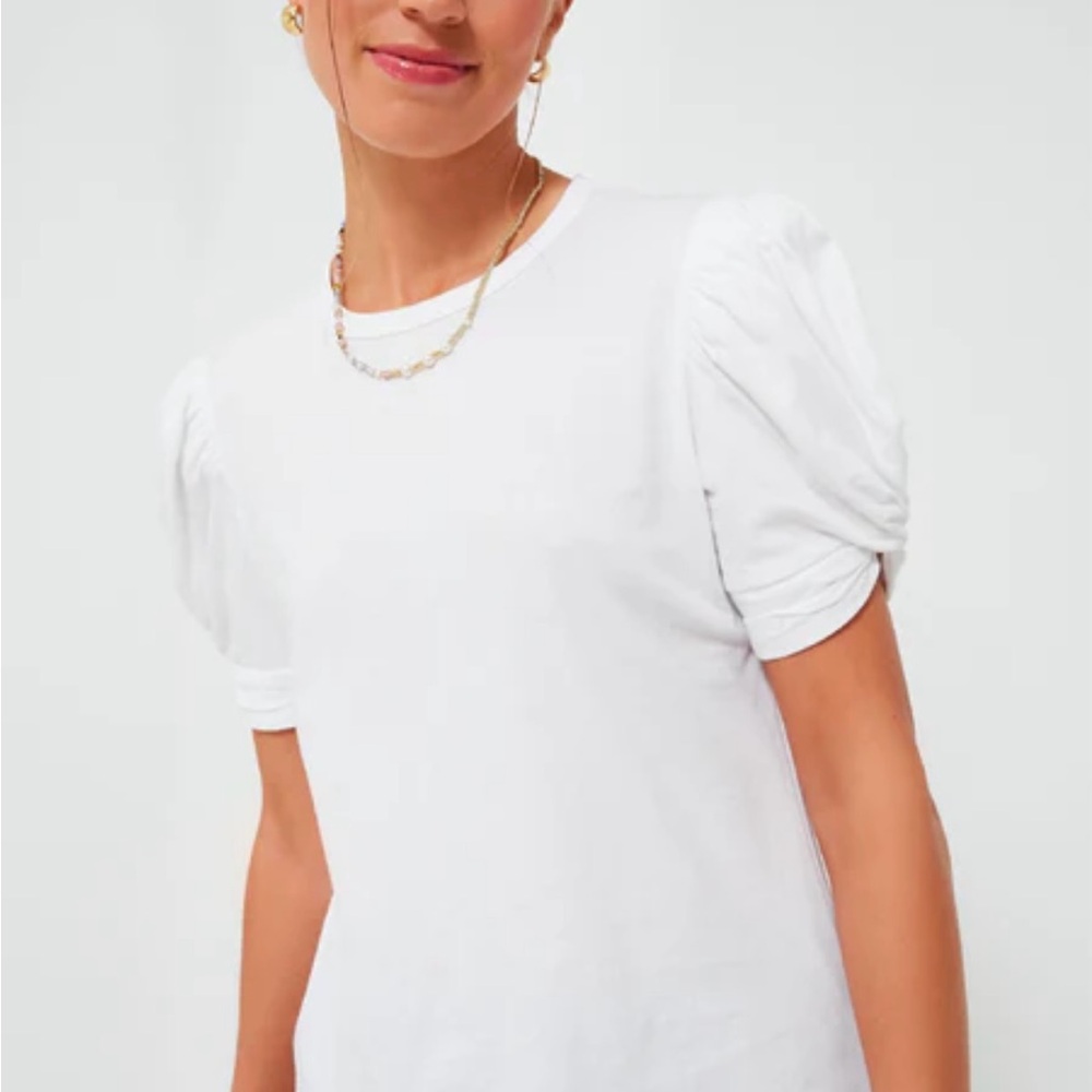Tuckernuck - Pomandor Place

White Vesty Puff Short Sleeve Crewneck